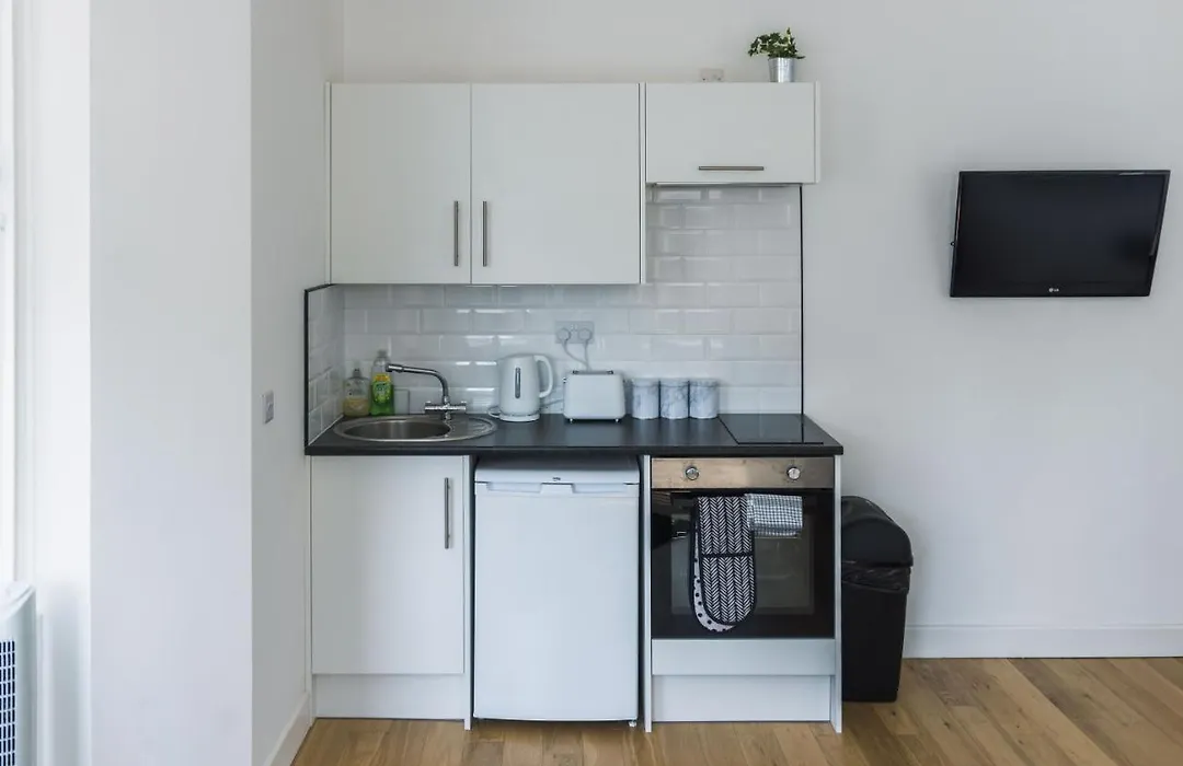 203, The Kove, West Hill Road-1