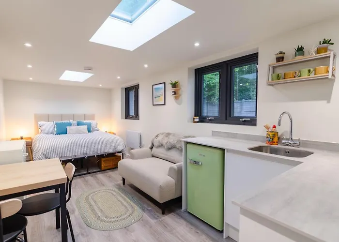 Katrins Nest - Close To The Beach And Independent Eateries On Southbourne Grove